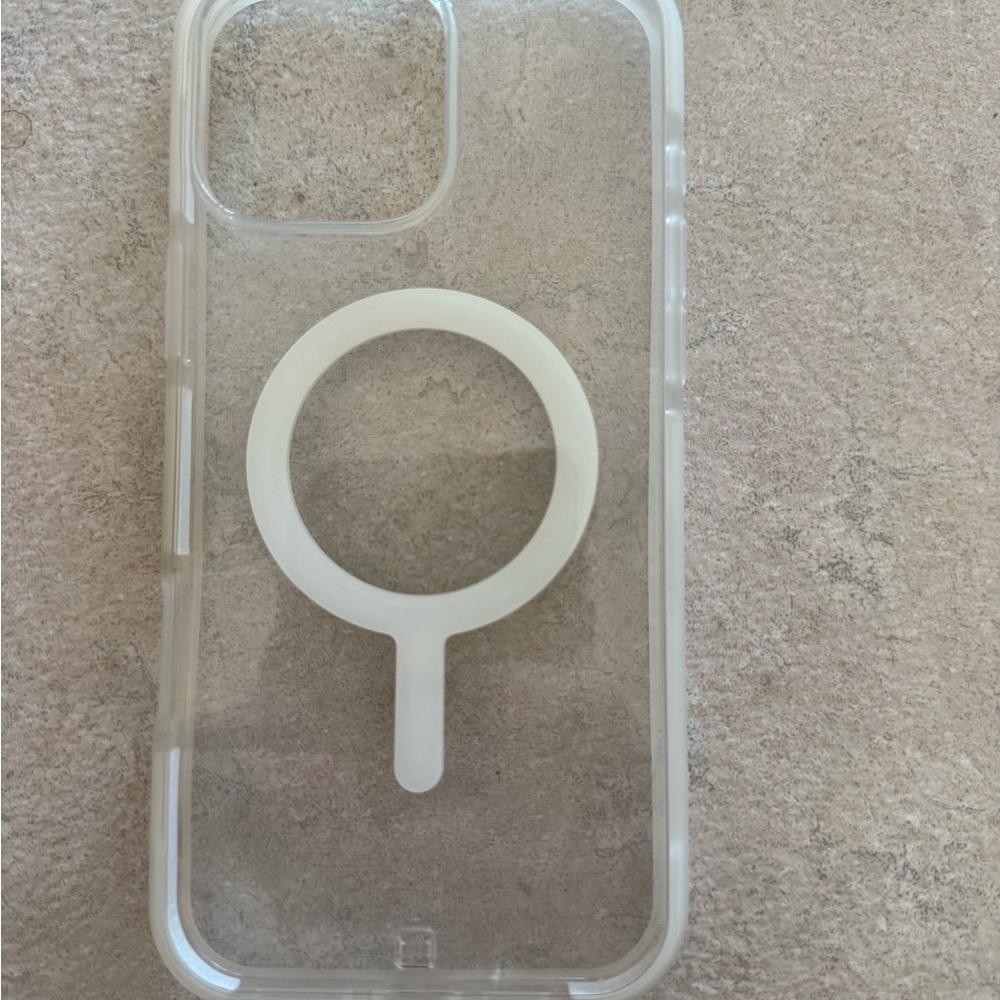 Clear Protective iPhone 16 pro max mag safe
